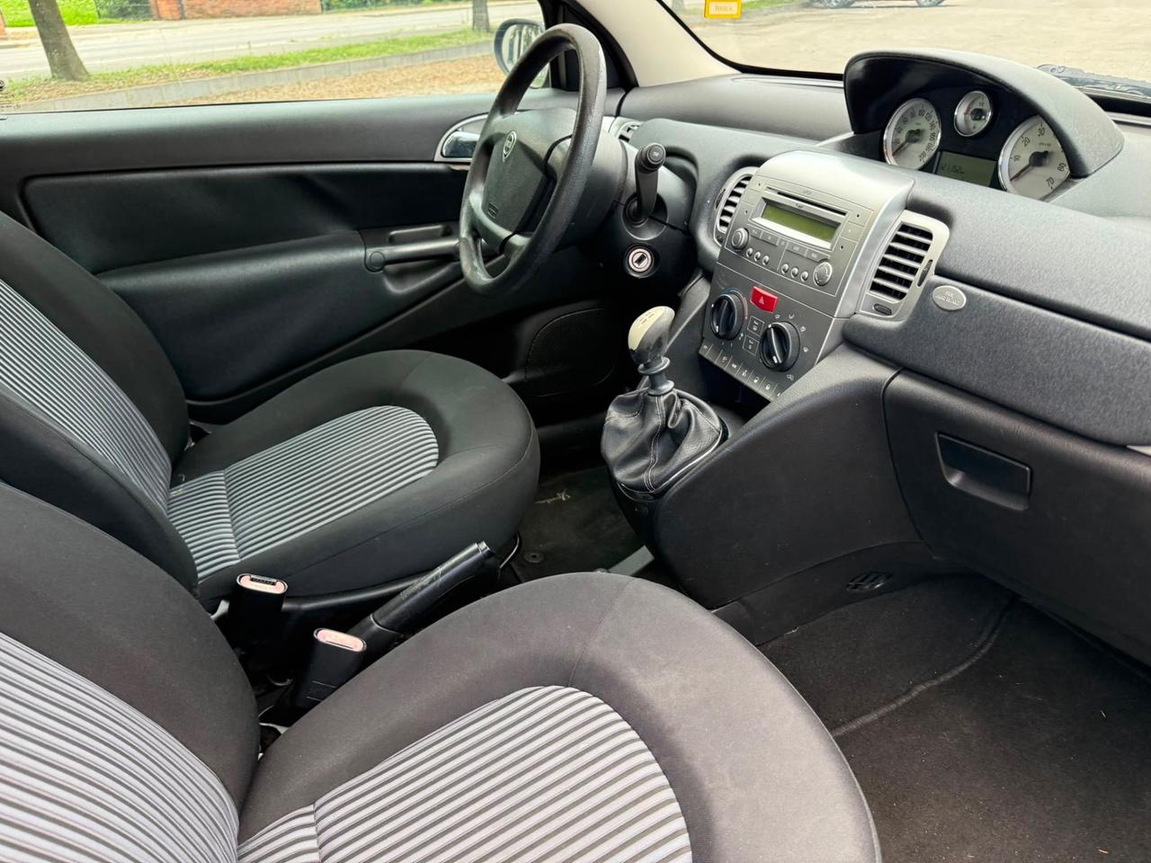 Lancia Ypsilon 1.2 Argento