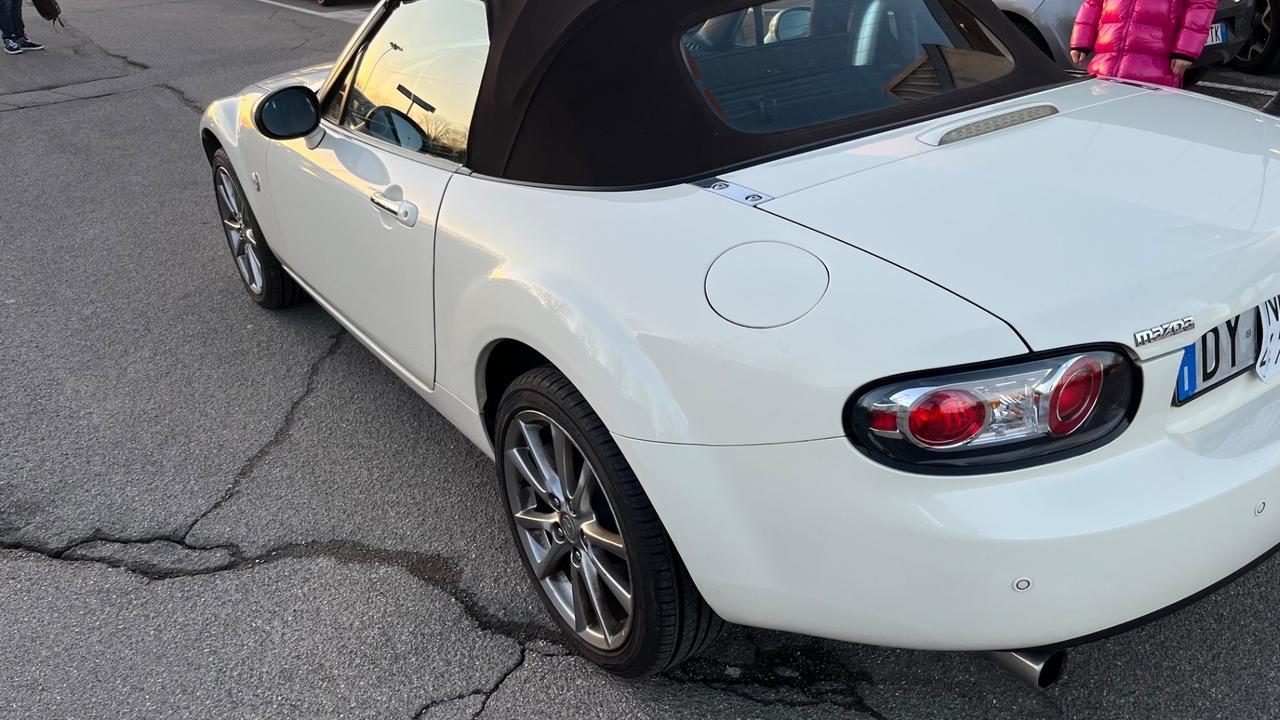 Mazda MX-5 Roadster Coupé 1.8L 16V Niseko