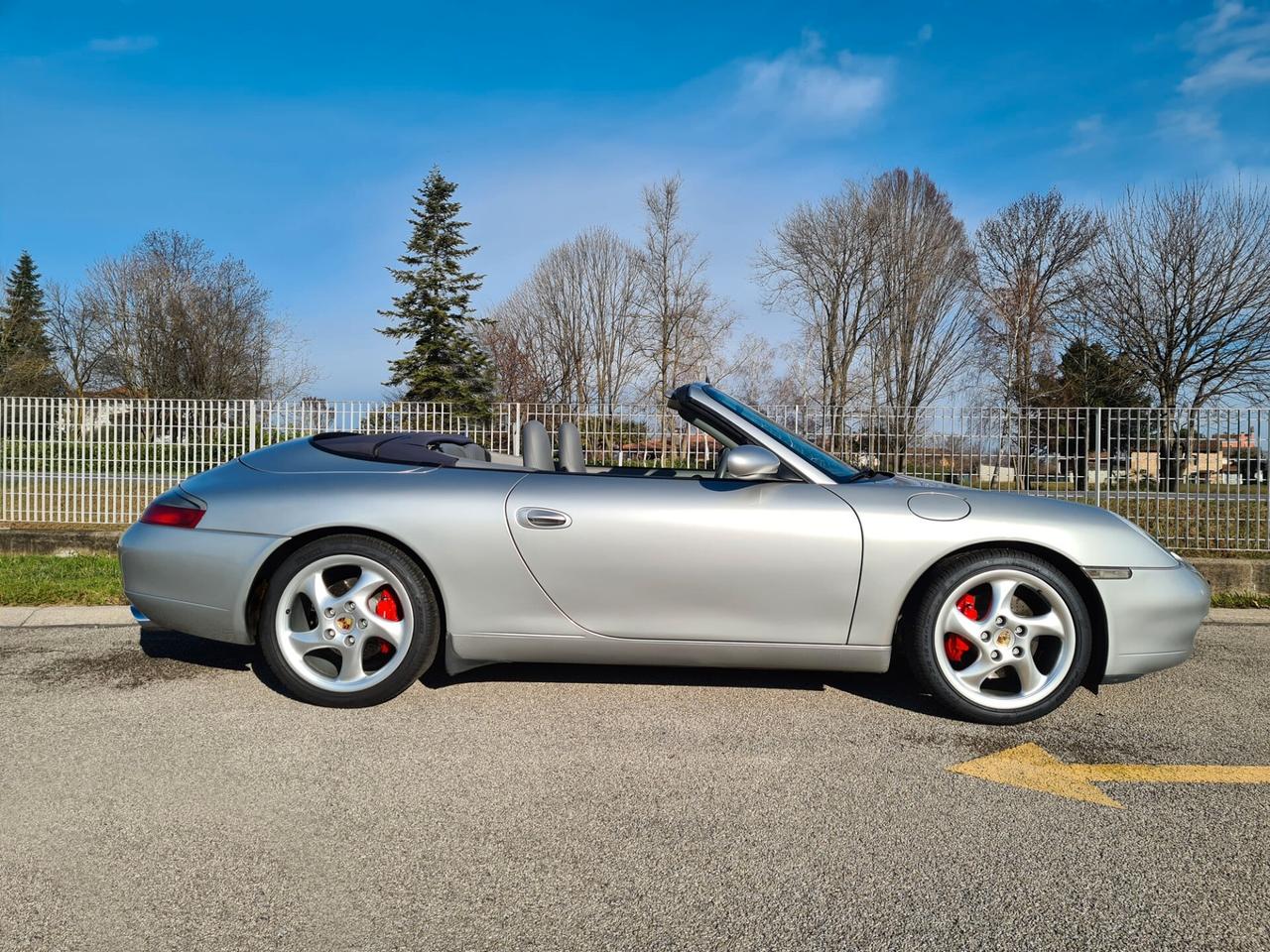 Porsche 911 996 Carrera Cabriolet