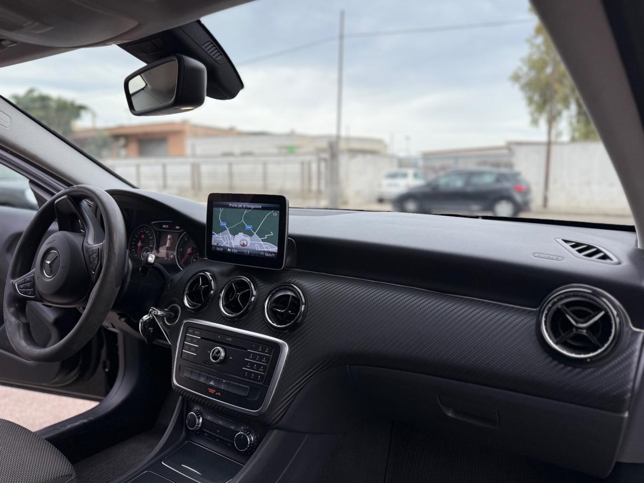 Mercedes-benz GLA 200 GLA 200 d Automatic Business