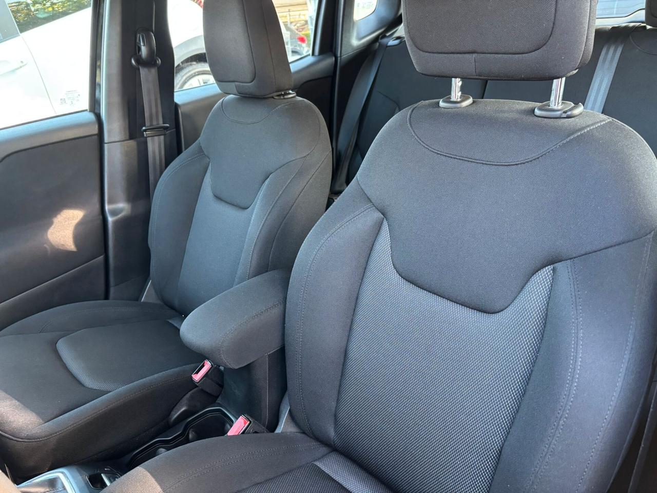 Jeep Renegade 1.6 Mjt DDCT 120 CV Business