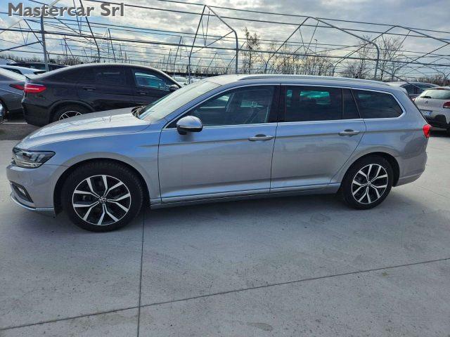 VOLKSWAGEN Passat Variant Variant 2.0 tdi Executive 150cv dsg - GD193EA