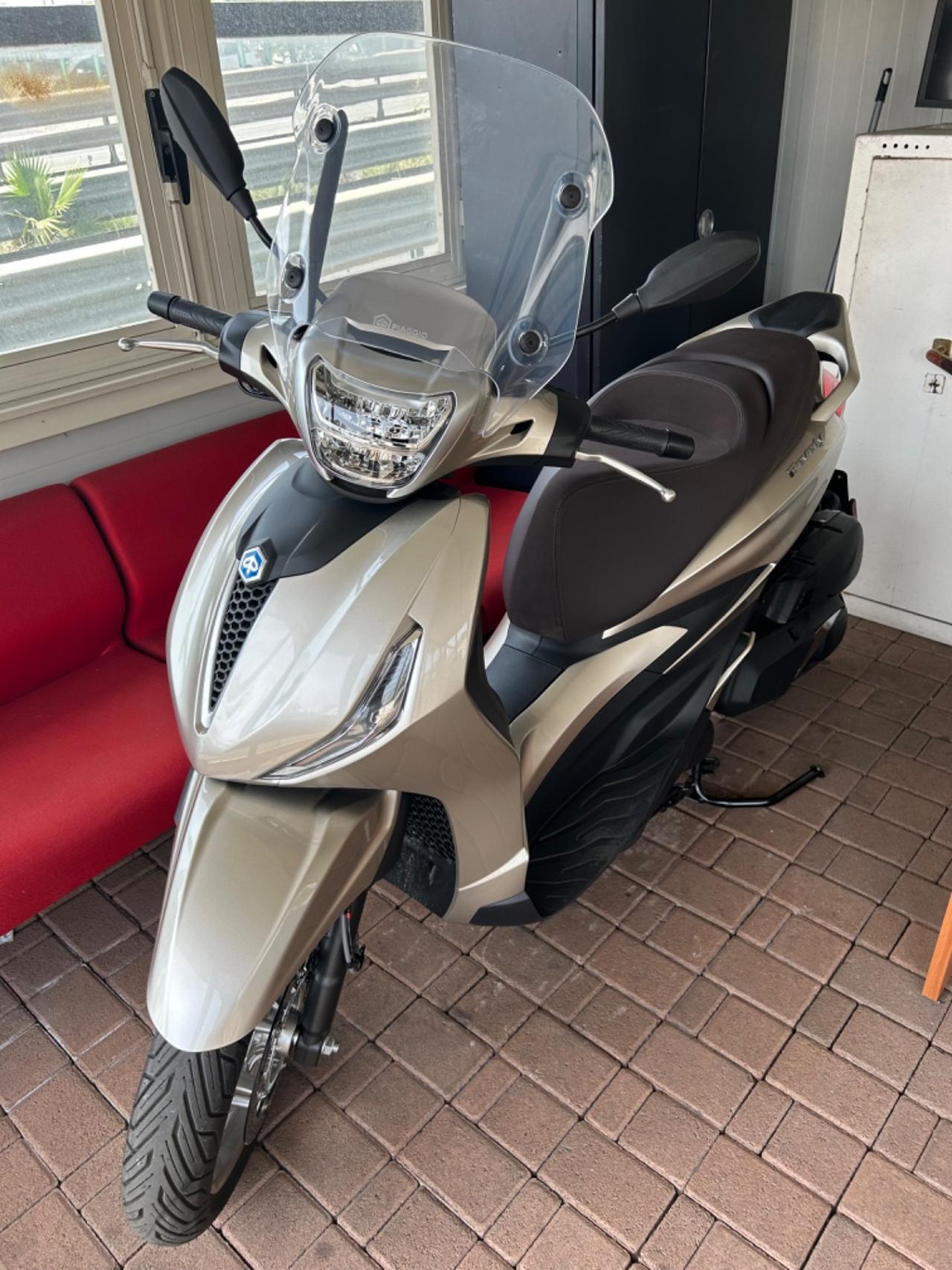 Piaggio Beverly 400 ie