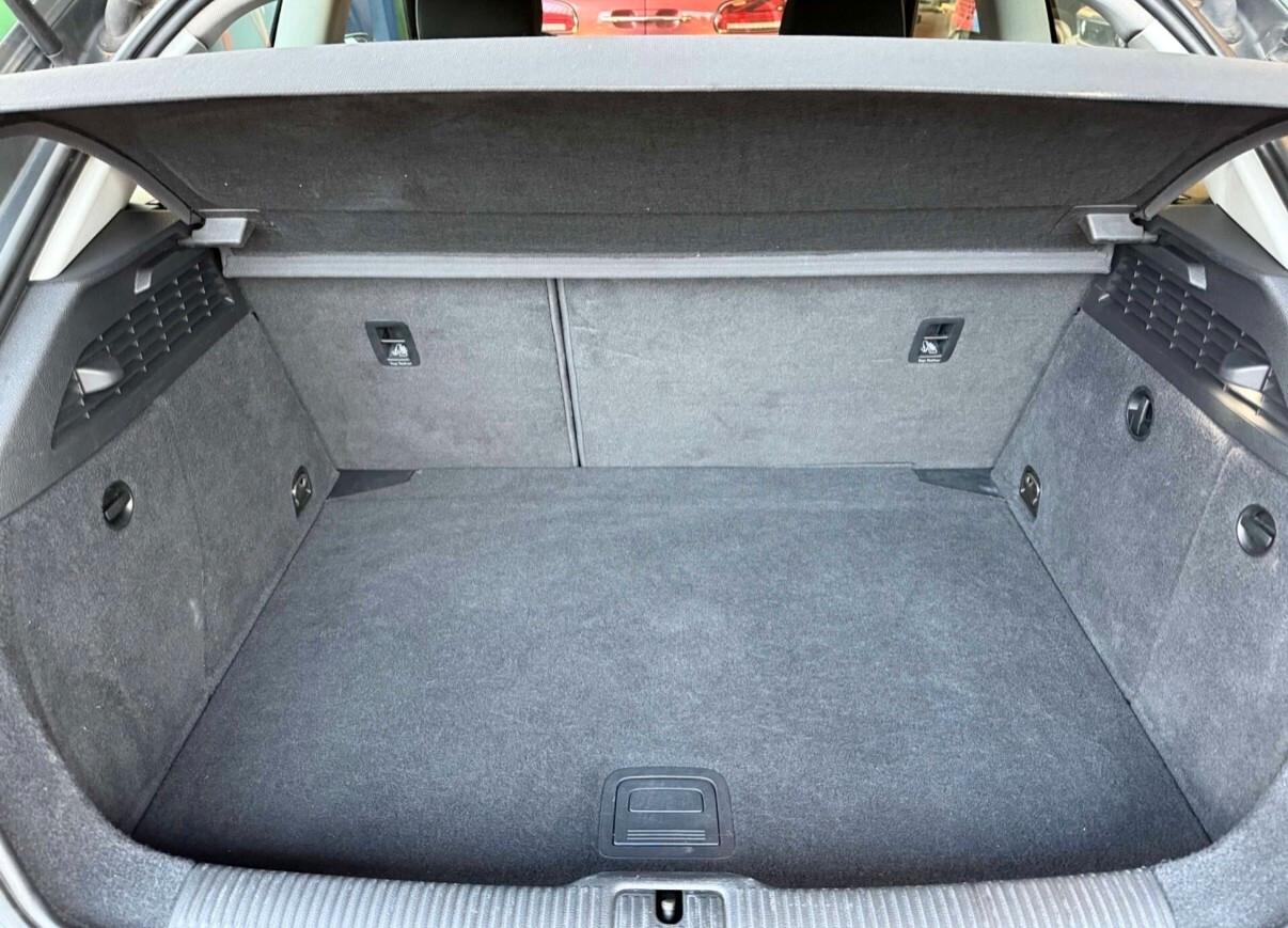 Audi A3 Sedan 1.6 TDI ultra Attraction