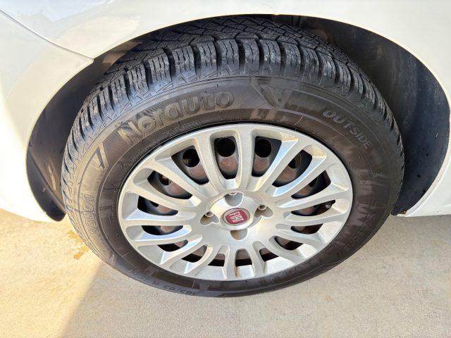 FIAT Punto 1.2 8V 5 porte Lounge EURO 6 TENUTA BENE