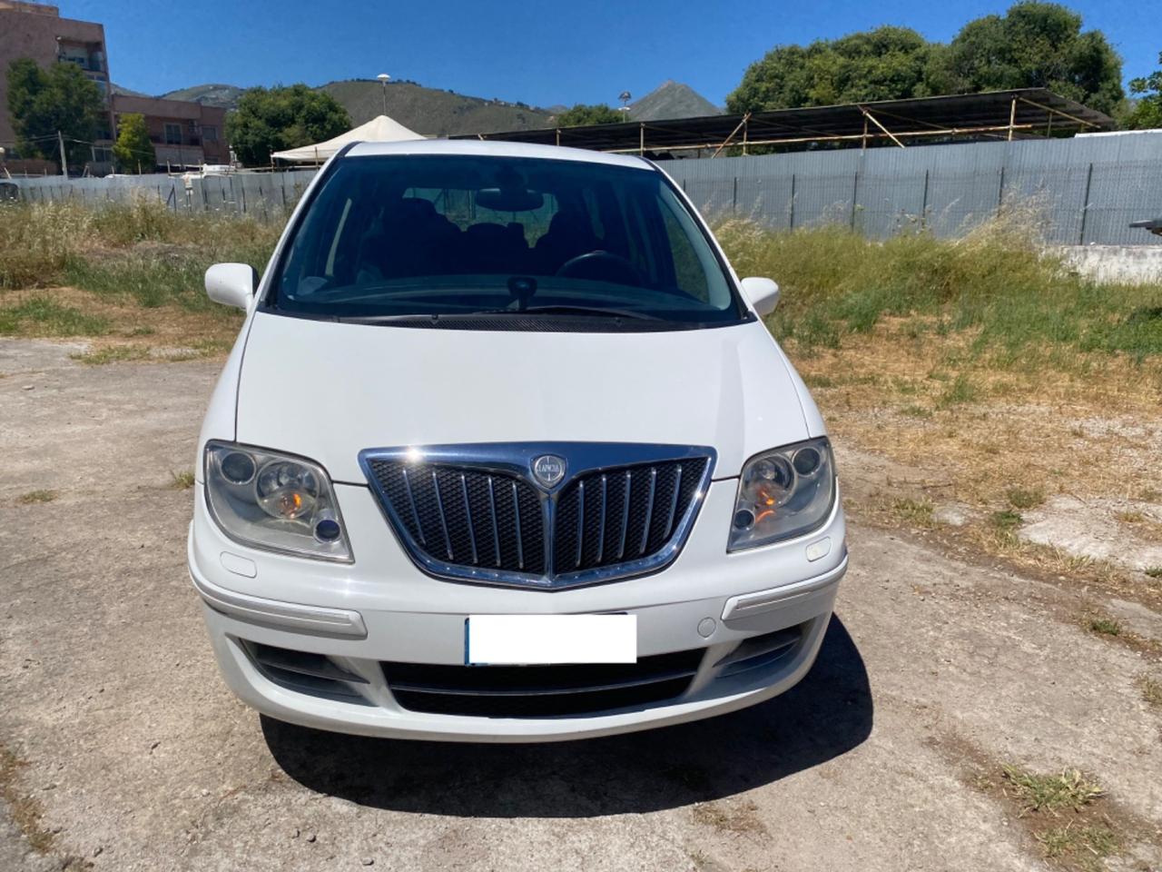 Lancia Phedra 2.0 MJT 136 CV Platino