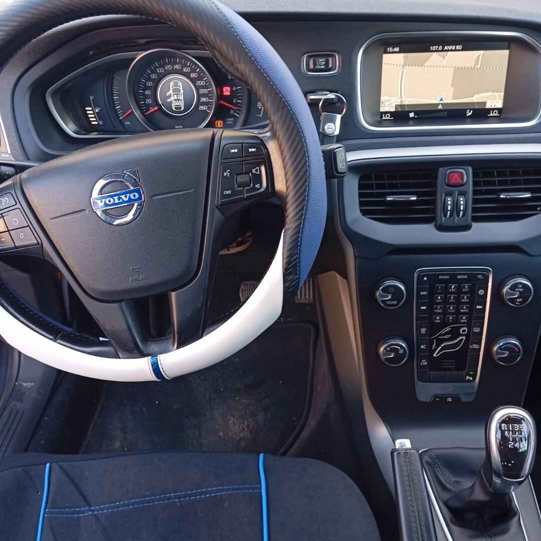Volvo V40 1.6 diesel *LEGGI INFO*