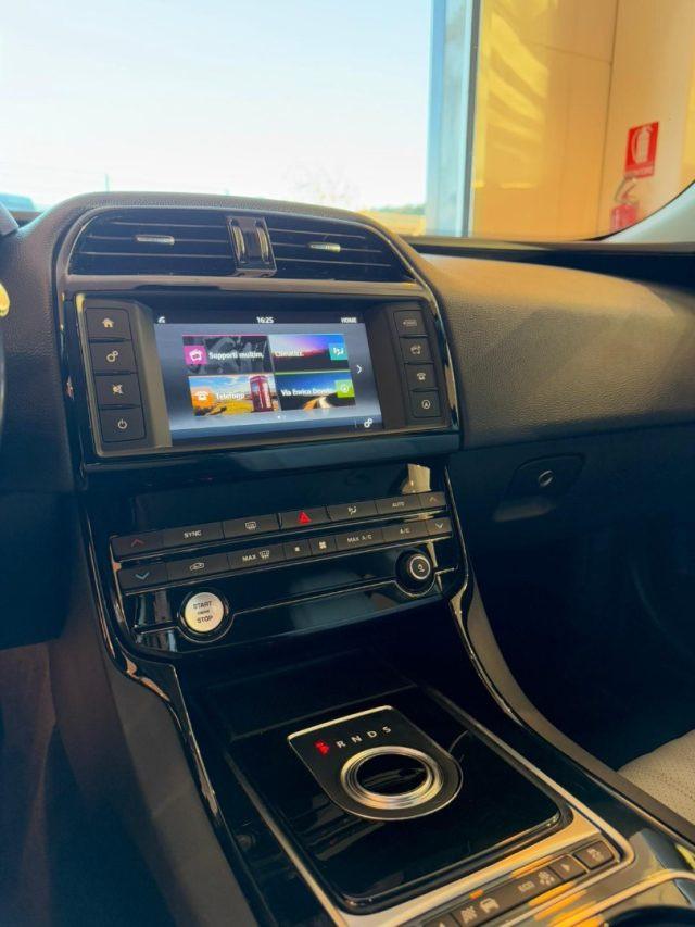 JAGUAR XE 2.0 D Turbo 180CV aut. Portfolio
