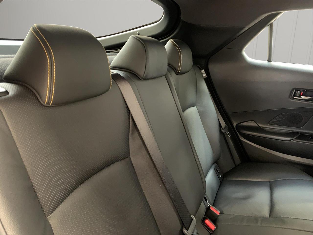 Toyota C-HR 2.0 phev Lounge Premiere fwd e-cvt