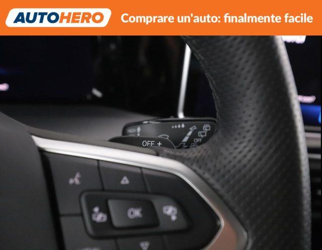 VOLKSWAGEN Golf 1.5 eTSI 150 CV ACT DSG R-Line Plus