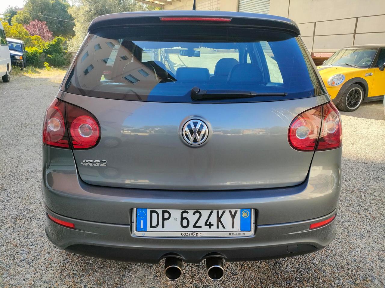 Volkswagen Golf 3.2 VR6 4mot. 5p. DSG R32