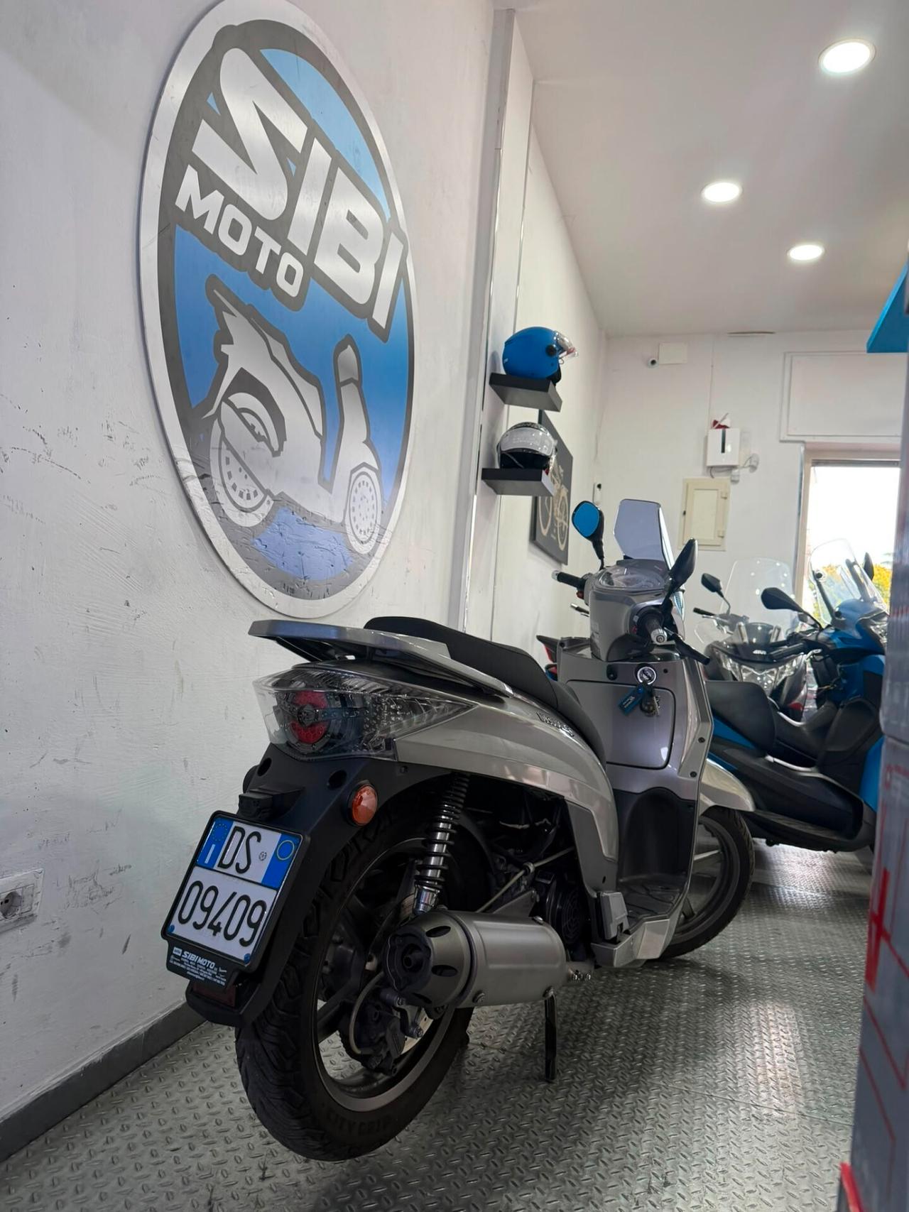 Kymco People 200