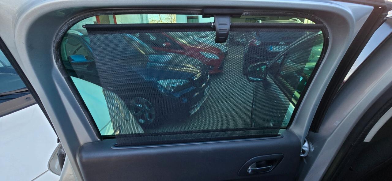 Peugeot 3008 1.6 e-HDi 112CV cambio robotizzato Stop&Start Access