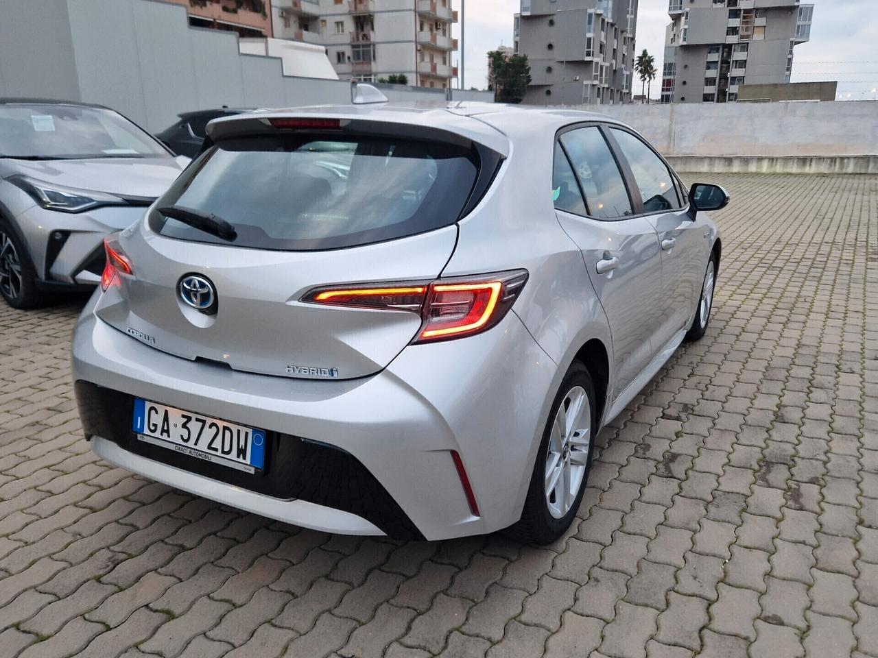 Toyota Corolla 1.8 Hybrid Business