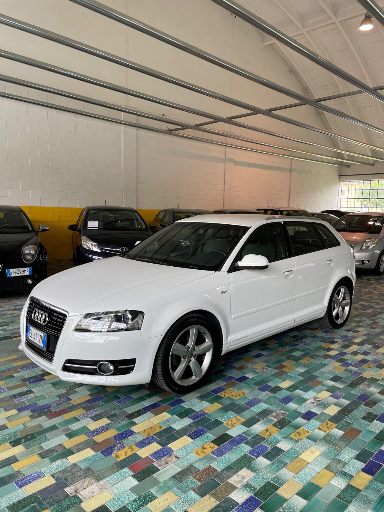 Audi A3 2.0 Tdi 140cv S-Tronic S LINE 100 Mila Km