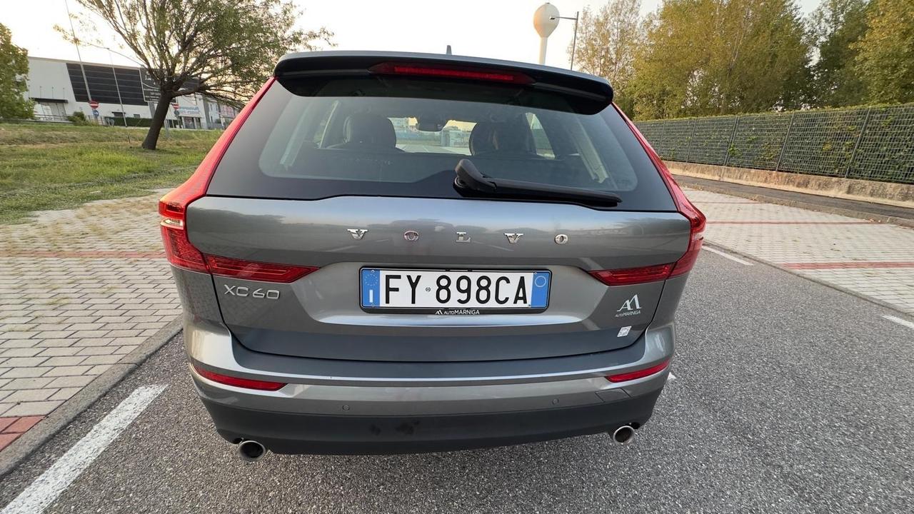 Volvo XC 60 XC60 D5 AWD Geartronic R-design