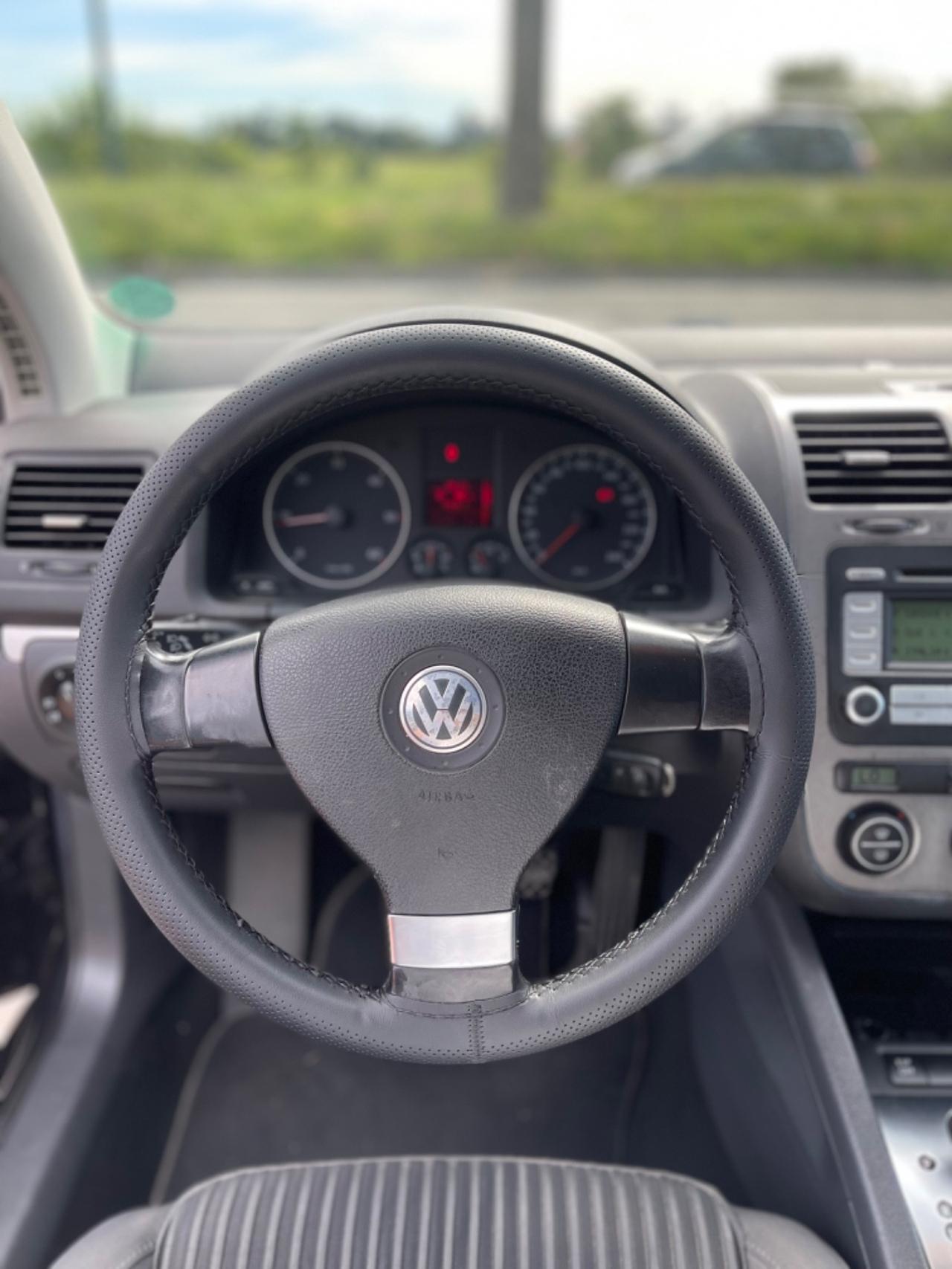 Volkswagen Golf 2.0 TDI DPF 5p. DSG GT Sport