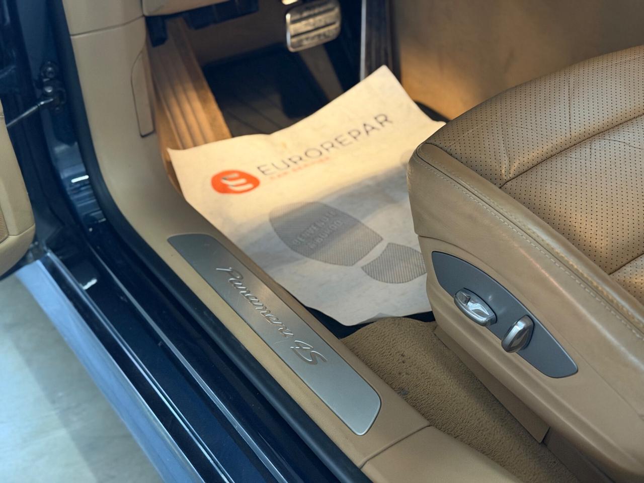 Porsche Panamera 4.8 4S