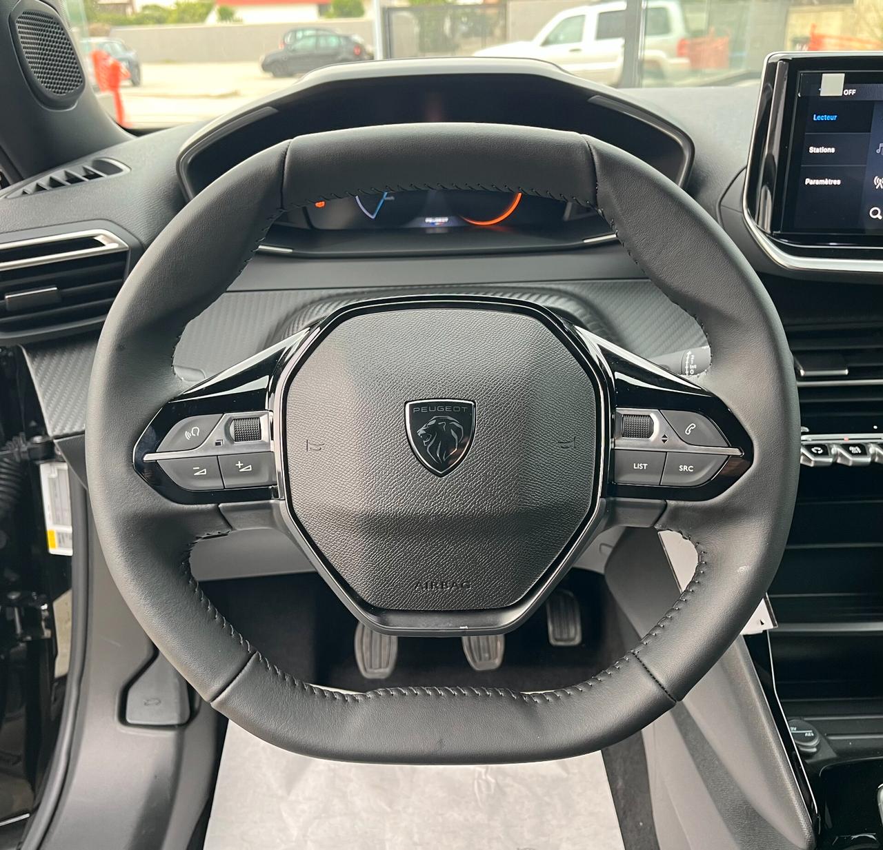 Peugeot 2008 1.2 puretech Allure s&s 100cv Km0