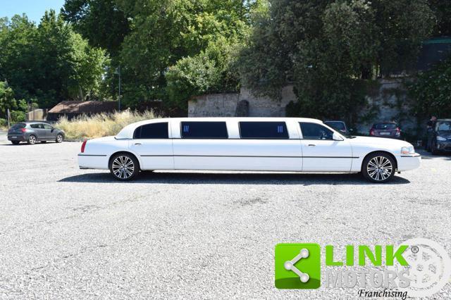 LINCOLN Town Car Twon 4.6 v8 208cv