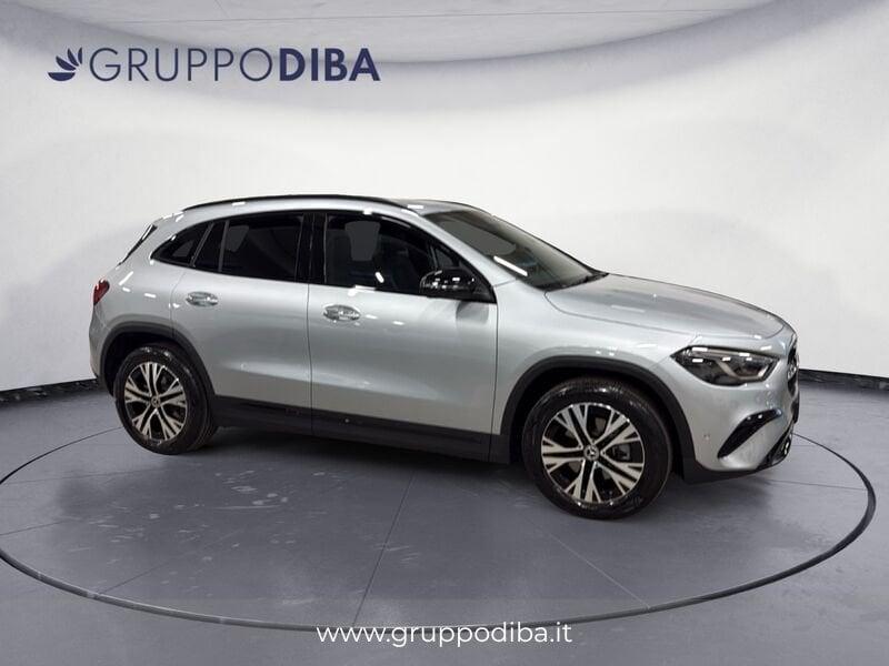 Mercedes-Benz GLA GLA-H247 2023 200 d Progressive Advanced Plus auto