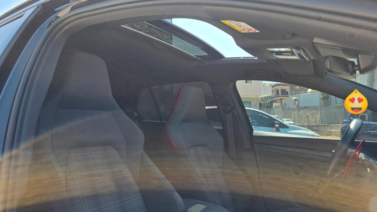 Volkswagen Golf GTI 2.0 TSI TCR DSG 5p. BlueMotion Technology