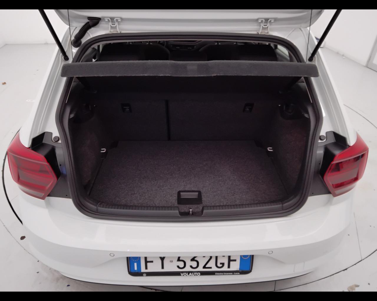 VOLKSWAGEN Polo VI 2017 - Polo 5p 1.0 tgi Comfortline 90cv my19