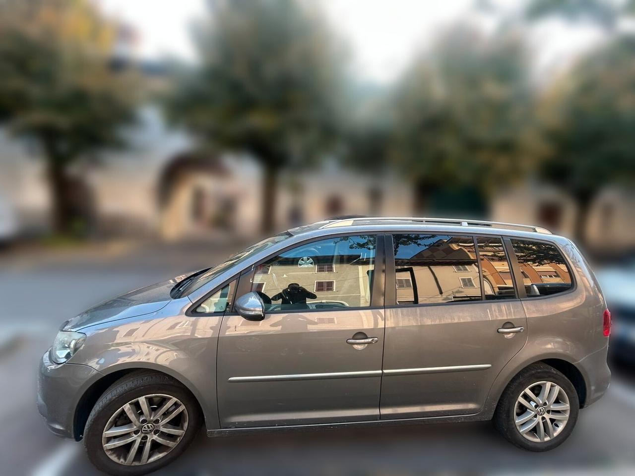 Volkswagen Touran 2.0 tdi Highline - ANCHE PER NEOPATENTATI