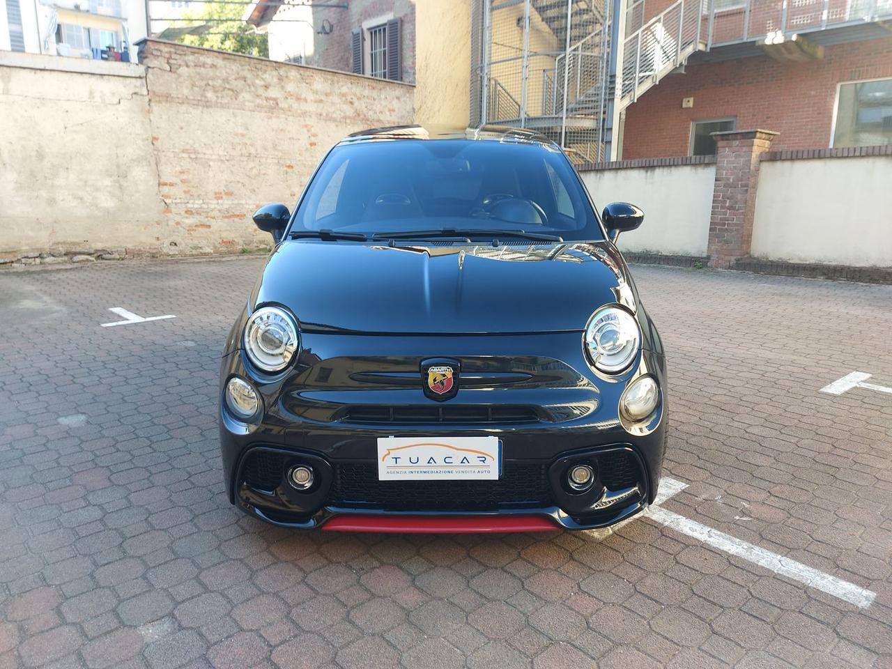 Abarth 595 1.4 T-Jet Yamaha Factory Racing