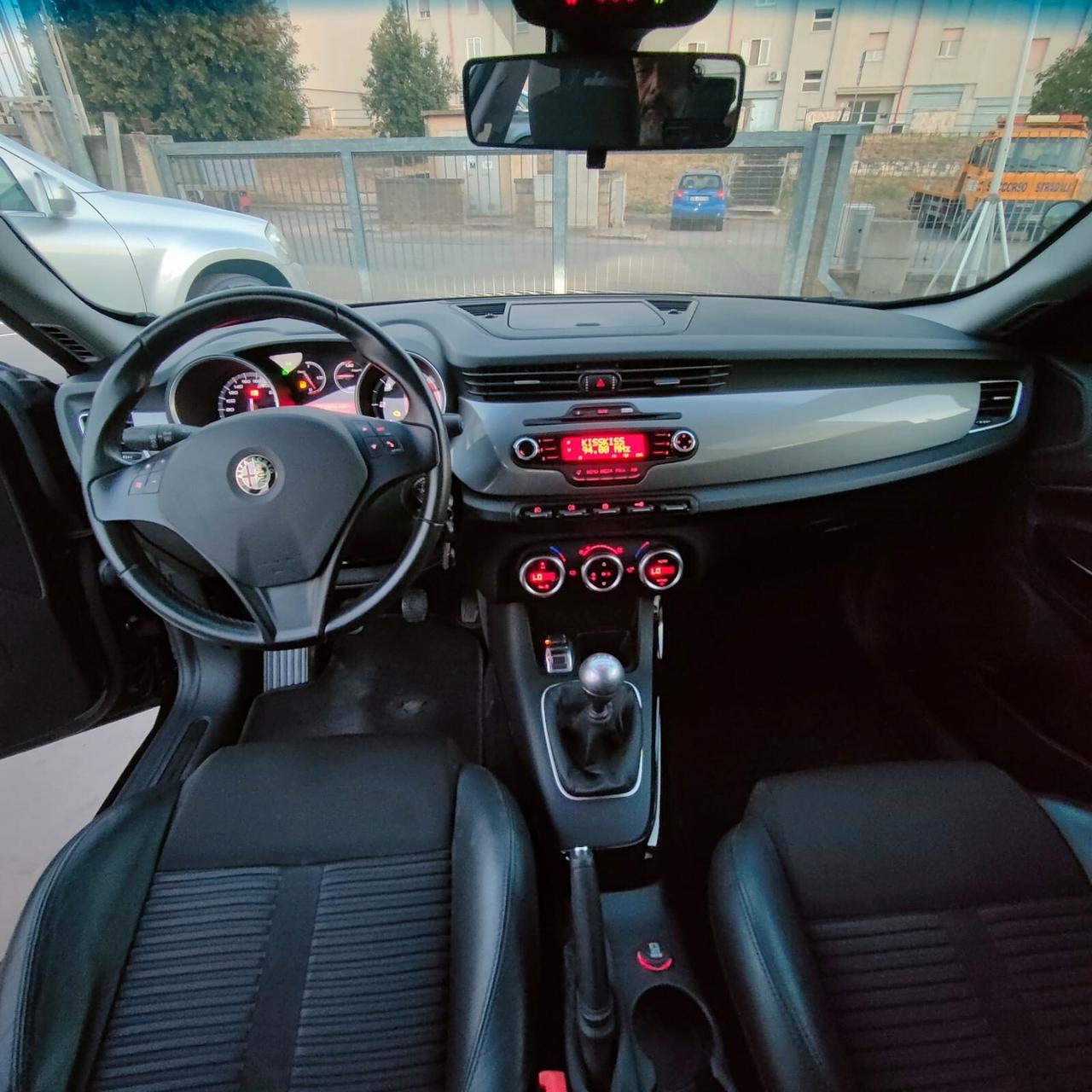 Alfa Romeo Giulietta 1.6 JTDm-2 105 CV Exclusive