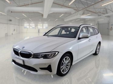 BMW 318 48V Business Advantage Touring auto