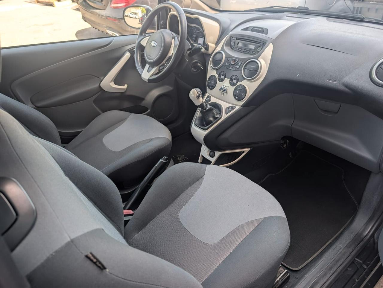 Ford Ka 1.2 8V 69 CV Black&White Edition