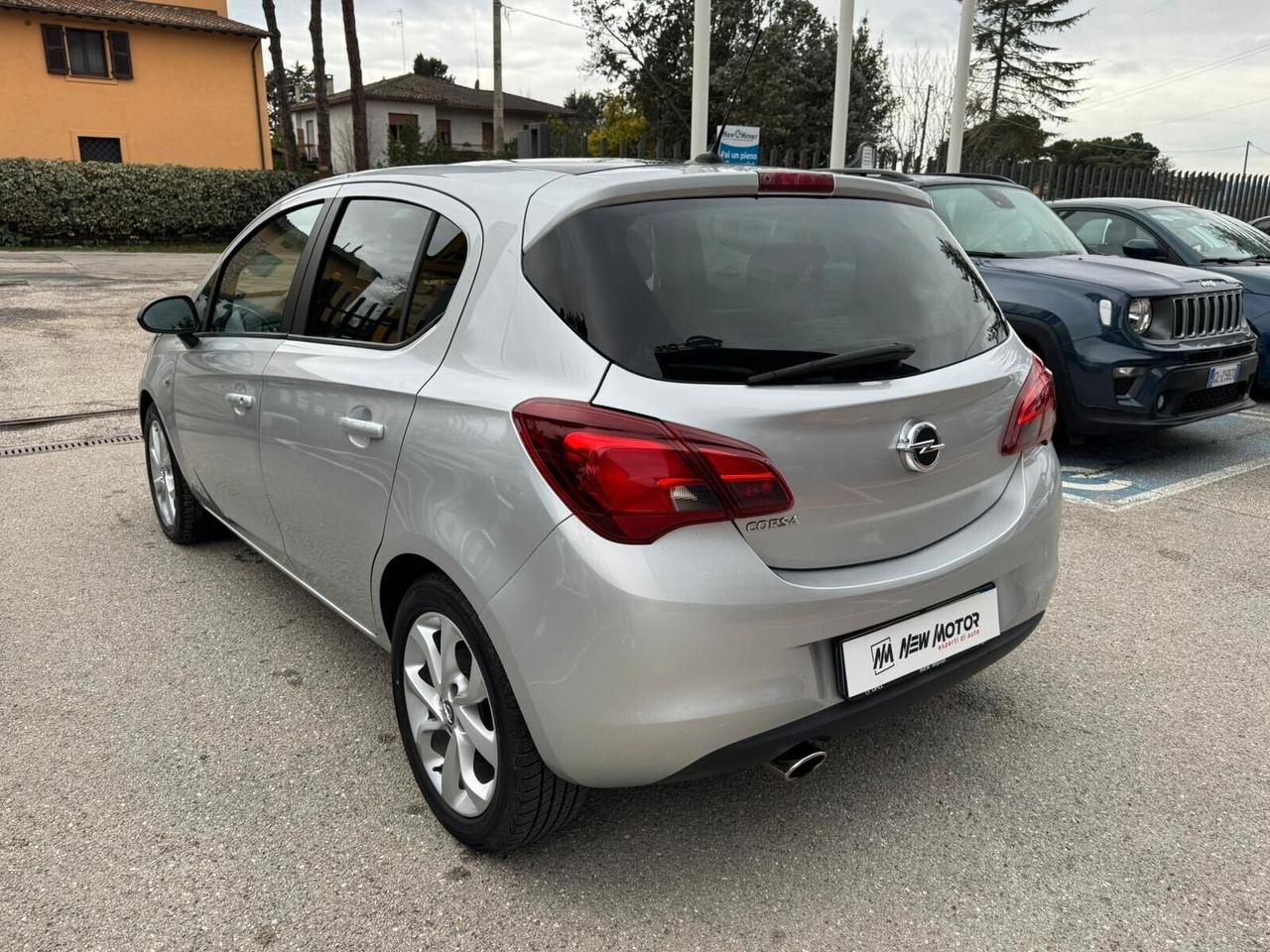 Opel Corsa 1.4 90CV GPL Tech 5 porte b-Color