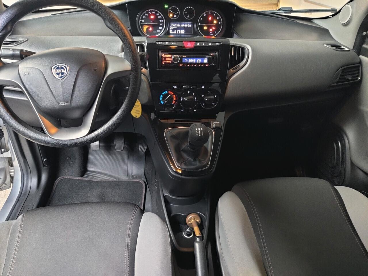 Lancia Ypsilon 1.2 69 CV 5 porte GPL Ecochic Elefantino