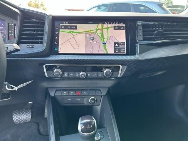 Audi A1 Sportback 30 TFSI S tronic Advanced LED PDC NAVI