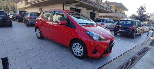 TOYOTA Yaris 1.0 5 porte Active