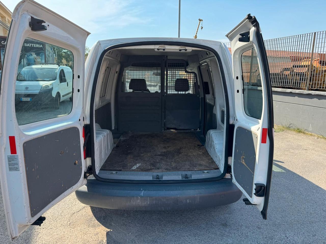 Volkswagen Caddy 2.0 Ecofuel 4p. Van