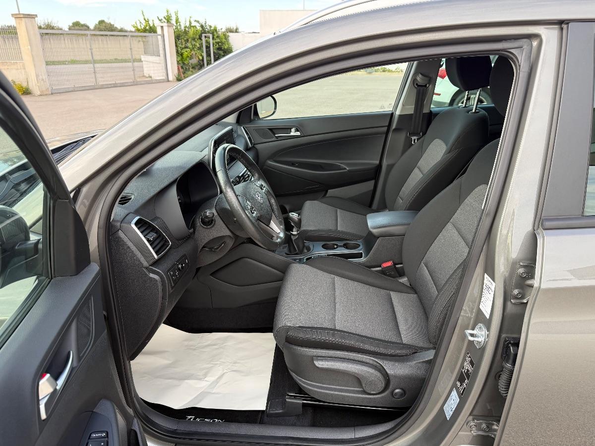 HYUNDAI TUCSON 1.6 CRDI EXELLENCE PREMIUM PACK 2WD 115 C.V.
