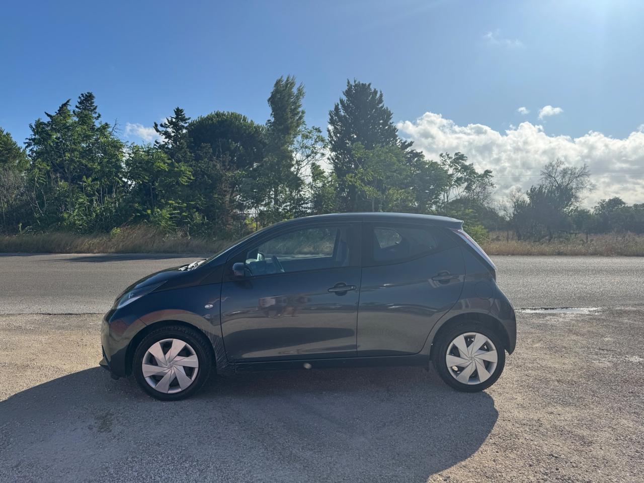 Toyota Aygo 1.0 VVT-i 69 CV 5 porte x-cool