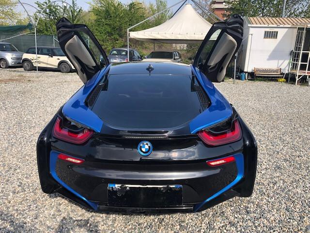 Bmw i8 BMW i8 1.5 IVA ESPOSTA