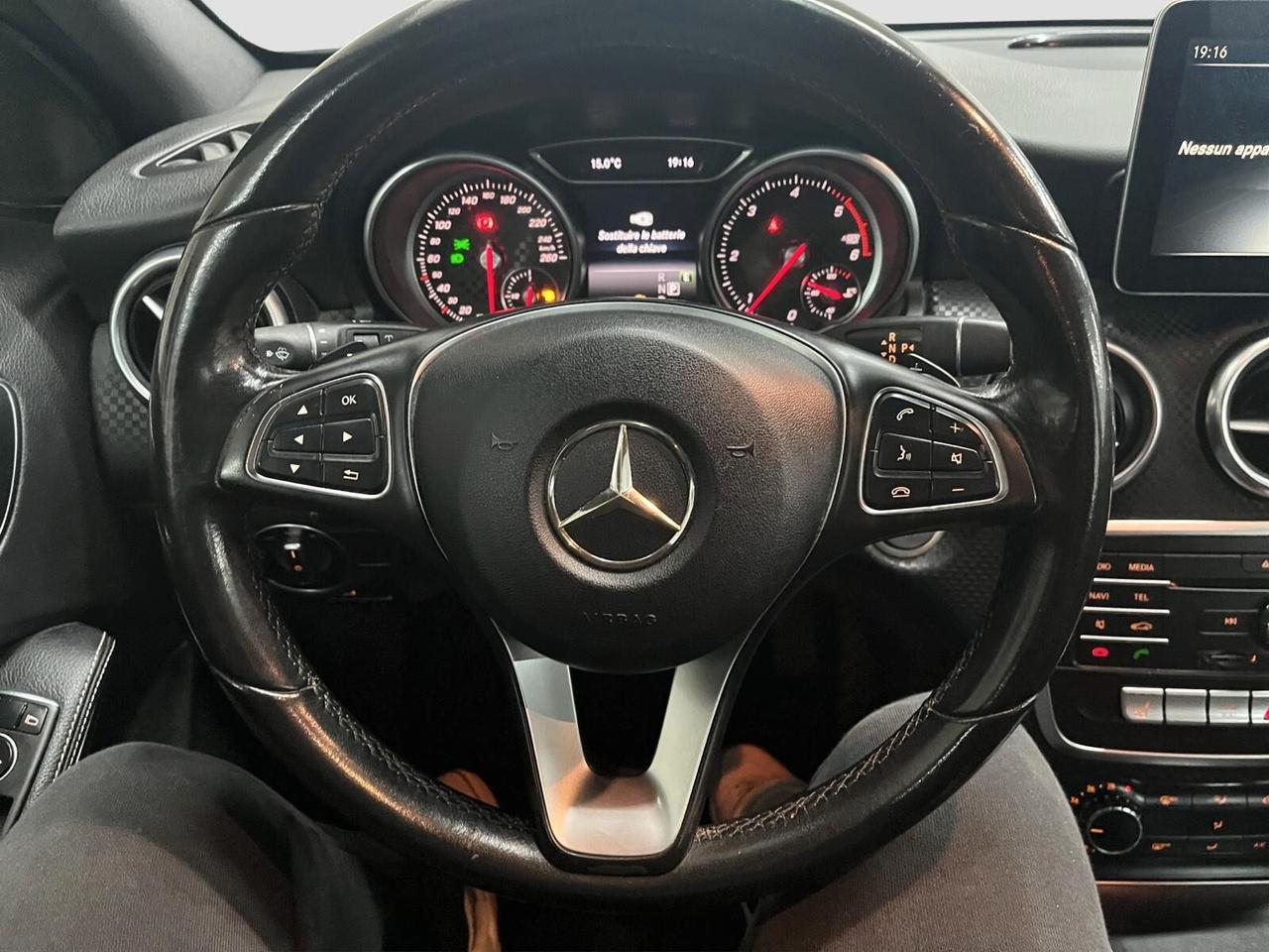 Mercedes-benz A 180d Automatic Sport 2017