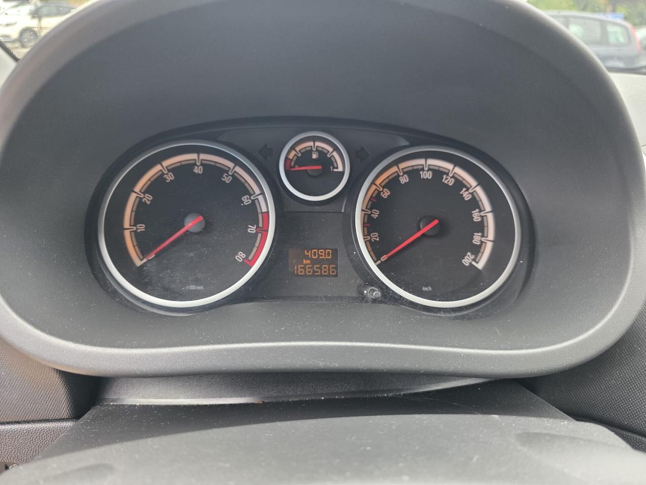 Opel Corsa 1.2 5 porte Elective