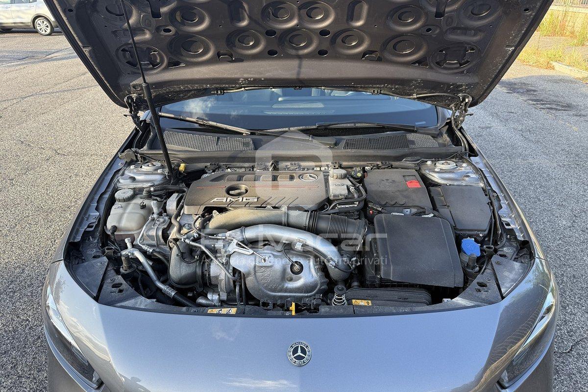 MERCEDES A 35 AMG 4Matic