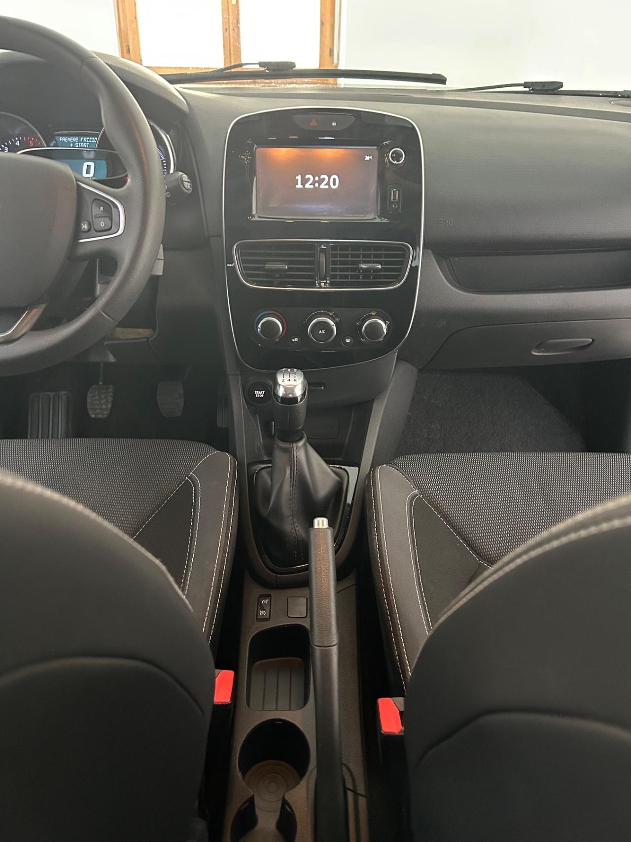 Renault Clio dCi 8V 75 CV 5 porte Moschino Intens