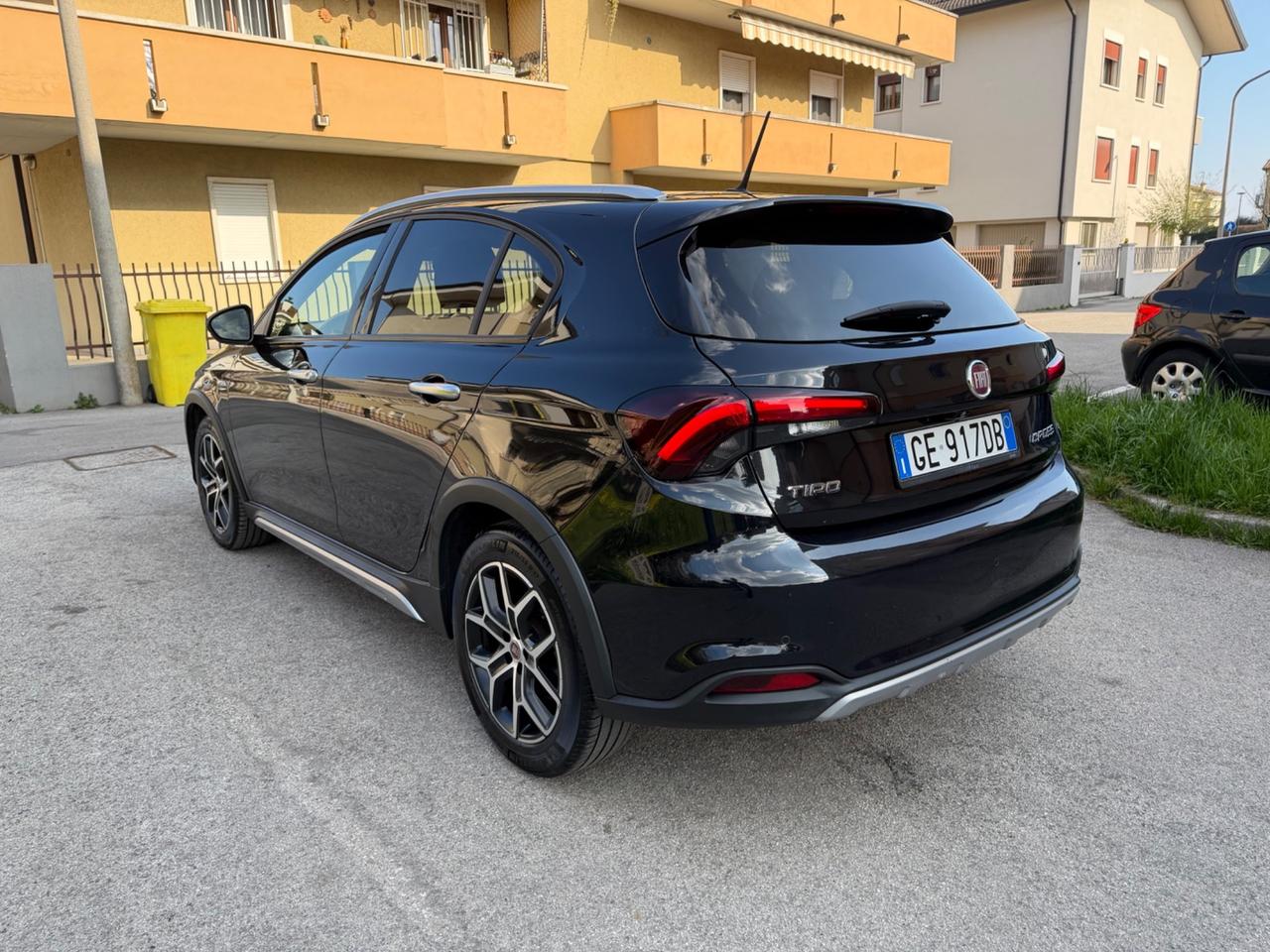 Fiat Tipo 1.6 Mjt S&S 5 porte Cross