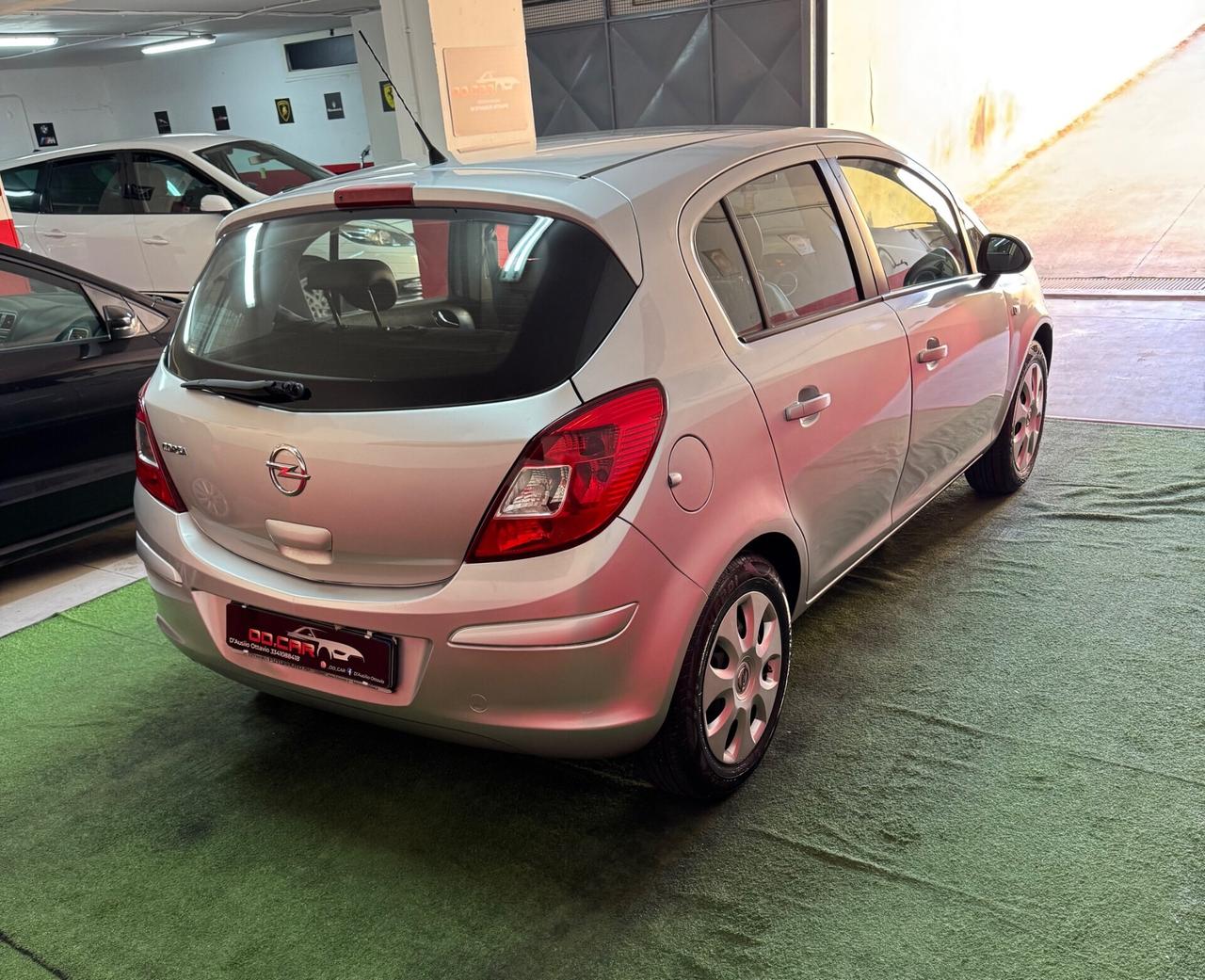 Opel Corsa 1.2 85CV 5 porte GPL-TECH Edition