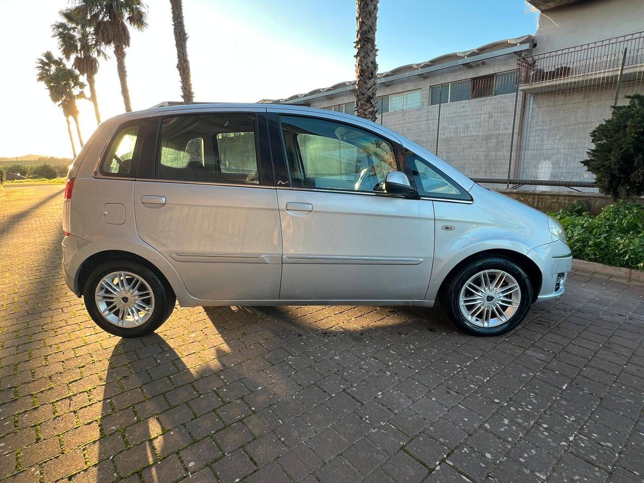 Lancia MUSA 1.3 Mjt 95 CV 5th Avenue