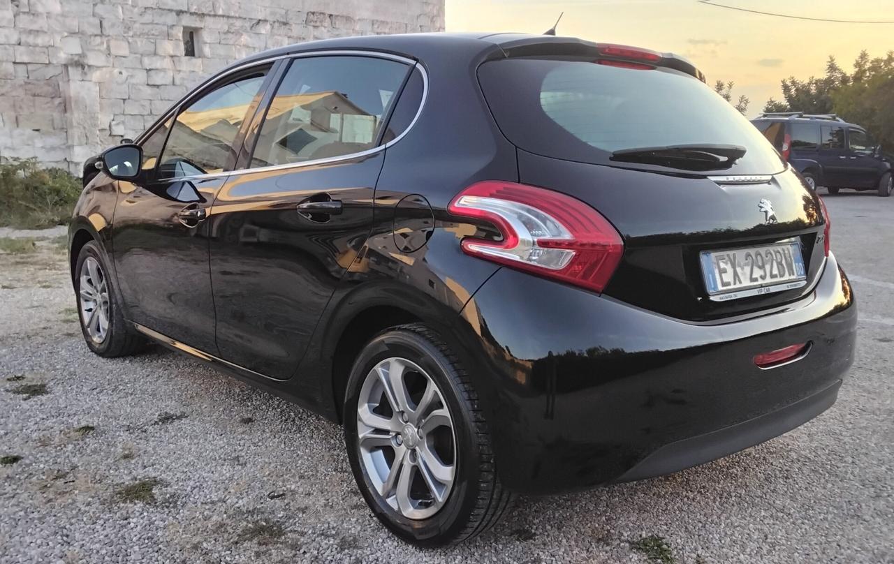 Peugeot 208 1.4 HDi 68 CV 5 porte Active