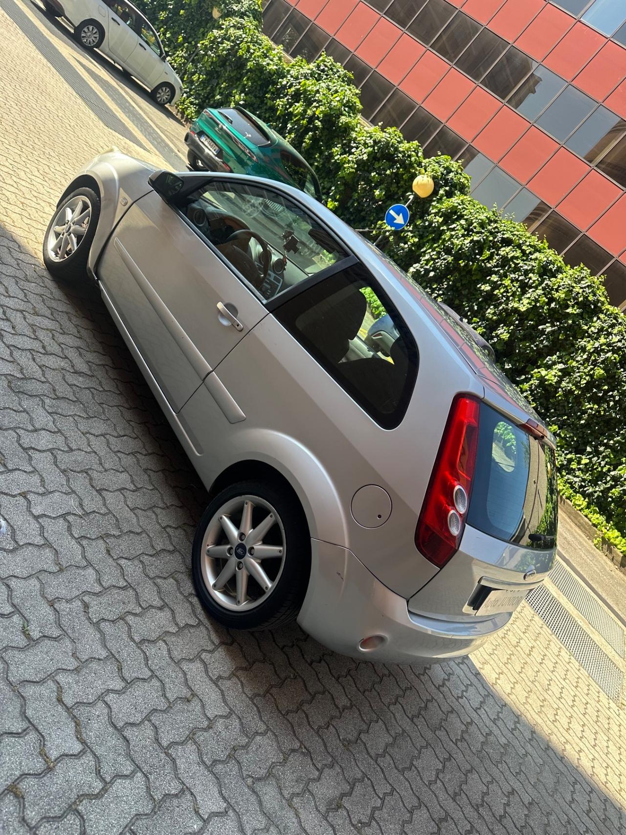 Ford Fiesta 1.2 16V 3p. Ghia