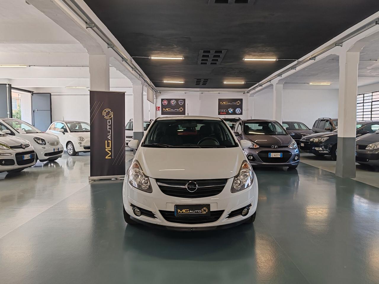 Opel Corsa 1.2 3 porte Club